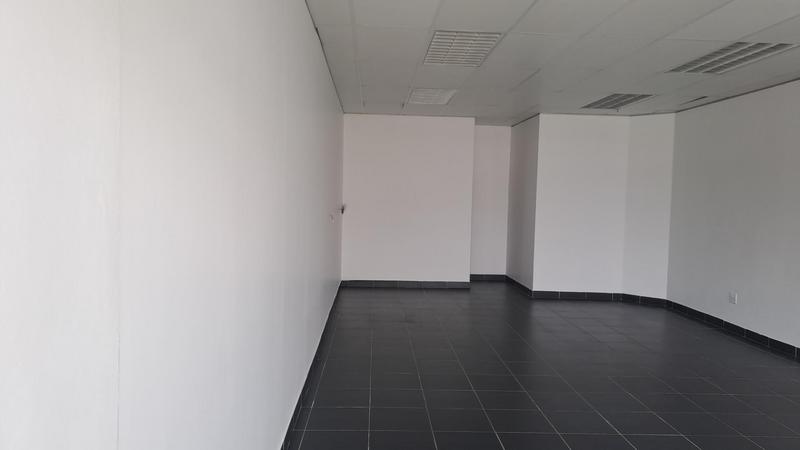 To Let commercial Property for Rent in Newton Park Eastern Cape